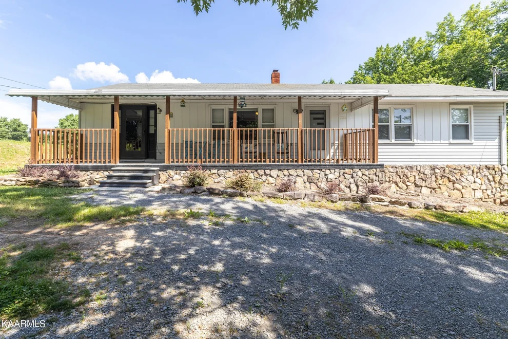 Unit for sale at 6719 Cate Rd, Knoxville, TN 37931
