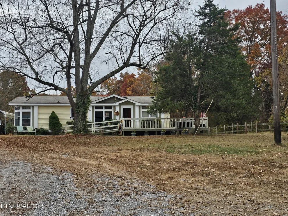 Unit for sale at 3615 Lowes Ferry Rd, Louisville, TN 37777