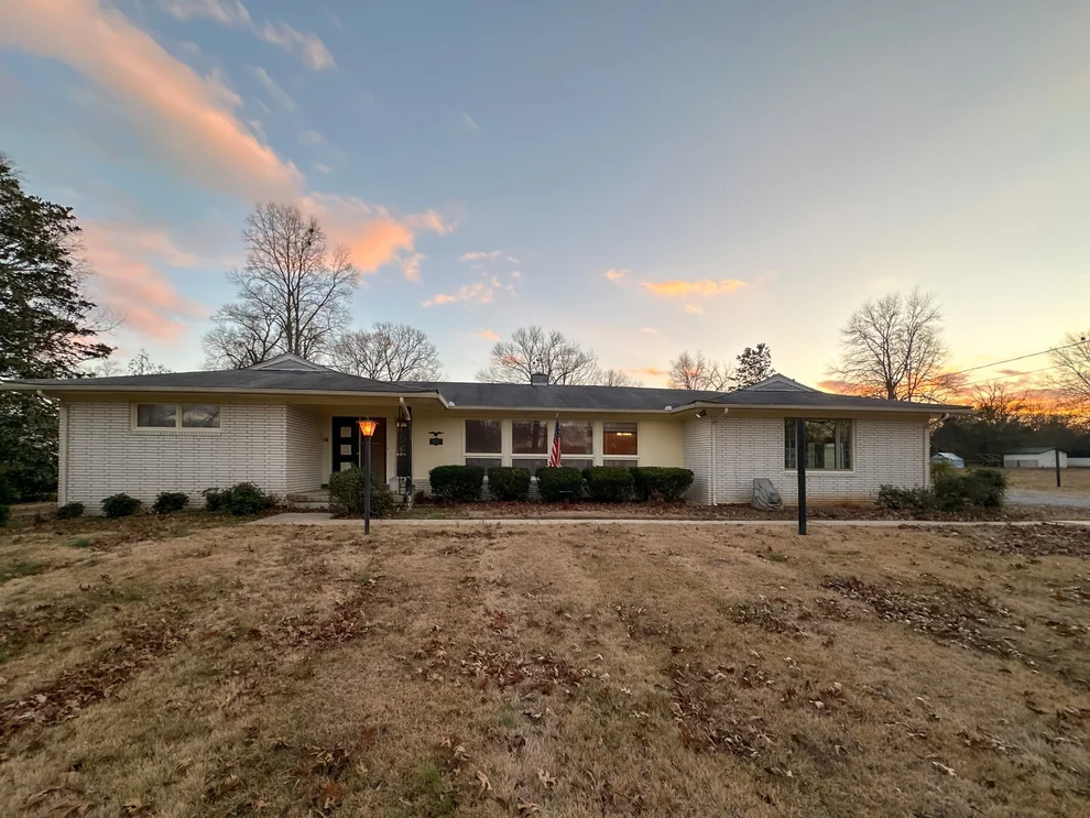 Unit for sale at 1602 Birch St, Shelbyville, TN 37160