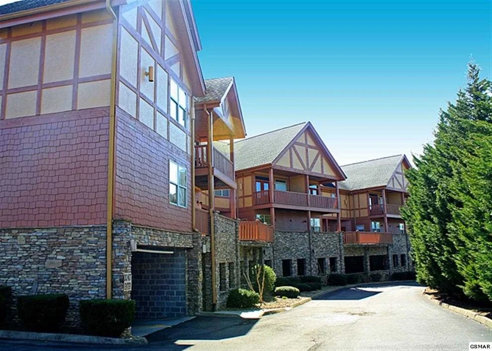 Unit for sale at 830 Golf View Boulevard, Pigeon Forge, TN 37863