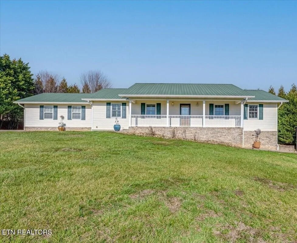 Unit for sale at 228 Florence Circle, Dandridge, TN 37725