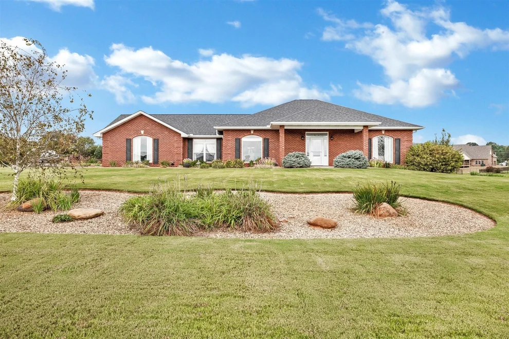 Unit for sale at 1037 Southwind Circle, Dandridge, TN 37725