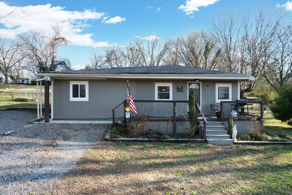 Unit for sale at 405 Taylor Street, Athens, TN 37303
