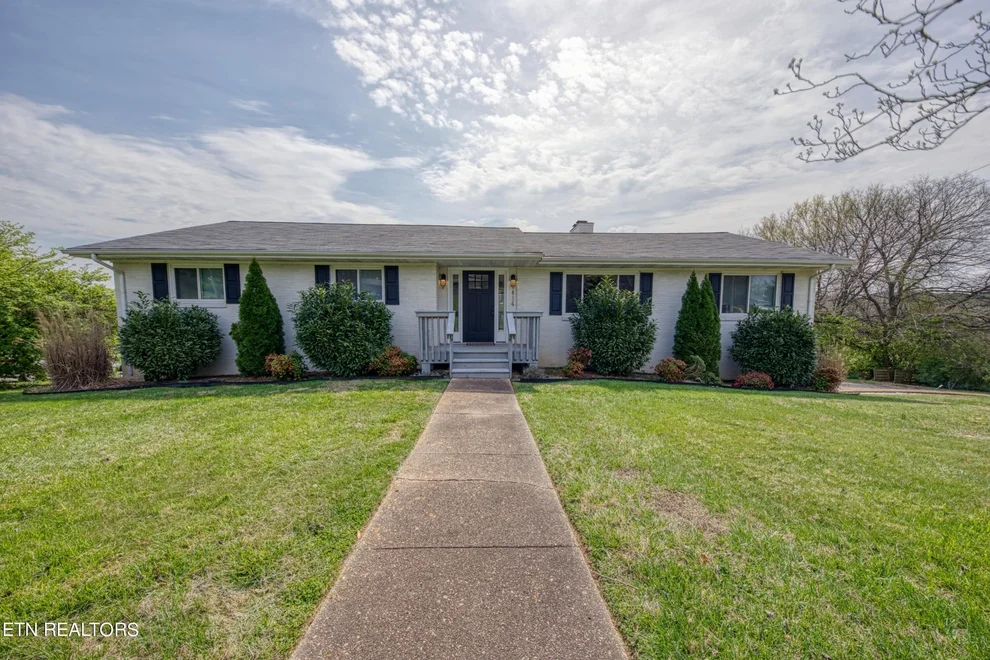 Unit for sale at 8116 Corteland Drive, Knoxville, TN 37909