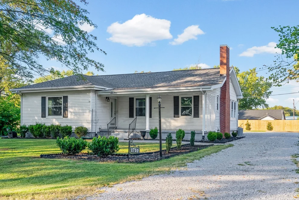 Unit for sale at 1710 Parkview Dr, Hopkinsville, KY 42240