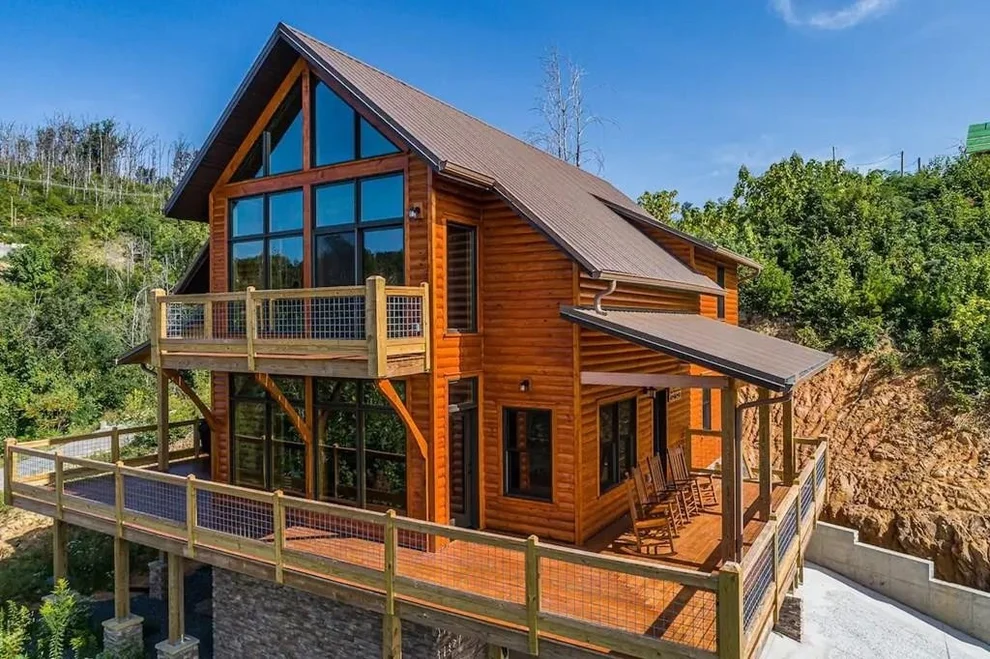 Unit for sale at 819 N Skyline Drive, Gatlinburg, TN 37738