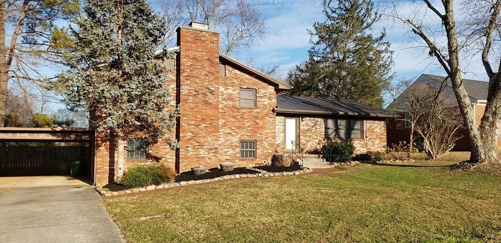 Unit for sale at 208 Dogwood Drive, Maryville, TN 37804