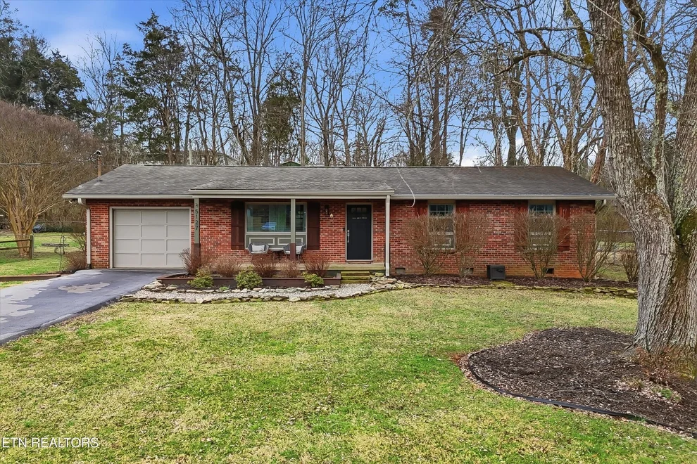 Unit for sale at 5127 Rebecca Lane, Knoxville, TN 37920