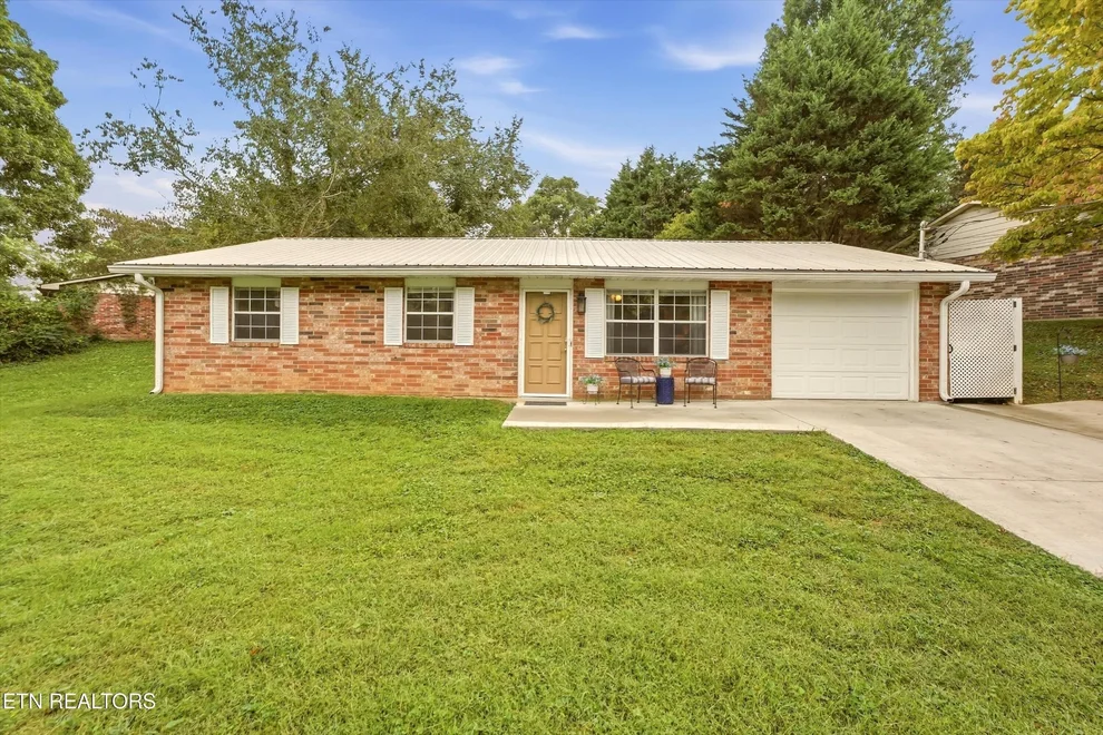 Unit for sale at 5608 Ridgetop Rd, Knoxville, TN 37921