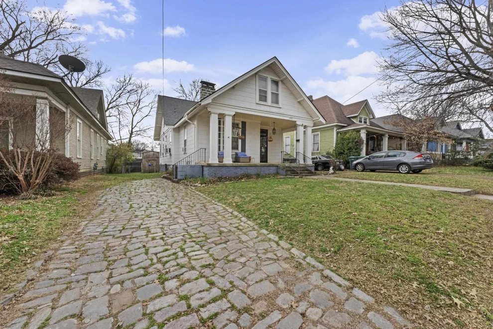 Unit for sale at 1995 COURT AVE, Memphis, TN 38104