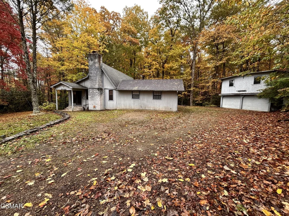 Unit for sale at 223 Greywolf Way, Cosby, TN 37722