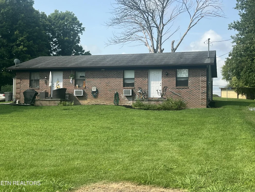 Unit for sale at 1005 Lisa St, Seymour, TN 37865