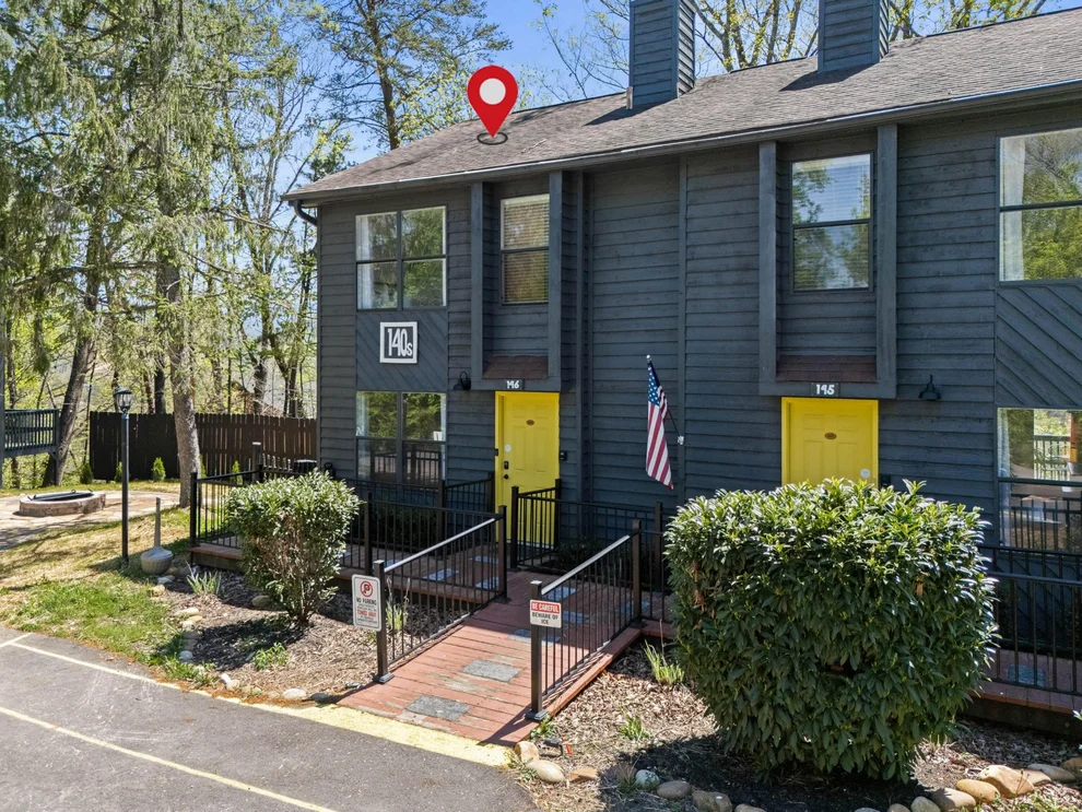 Unit for sale at 3720 Plaza Way, Pigeon Forge, TN 37863