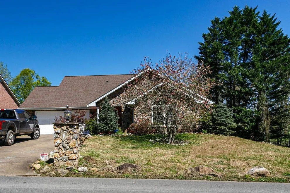 Unit for sale at 2646 Best Road, Maryville, TN 37803
