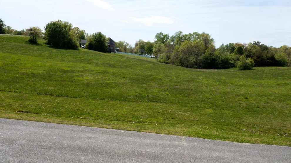 Unit for sale at 129 Vista Pointe Drive, Kingston, TN 37763