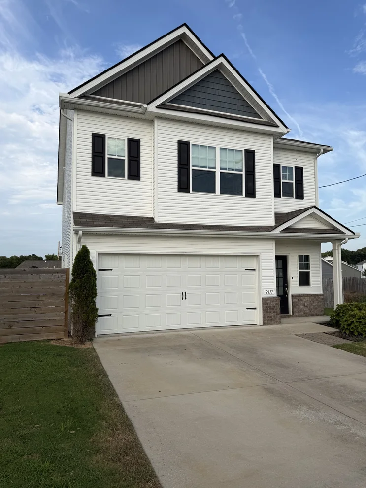 Unit for sale at 2117 Franks Ct, Columbia, TN 38401