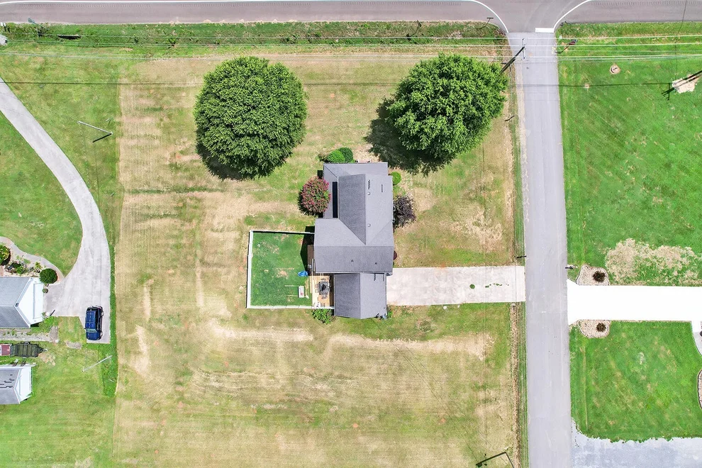 Unit for sale at 3550 Highway 11 S, Riceville, TN 37370