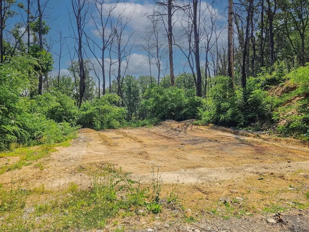Unit for sale at 3194 Emerald Springs Loop, Sevierville, TN 37862