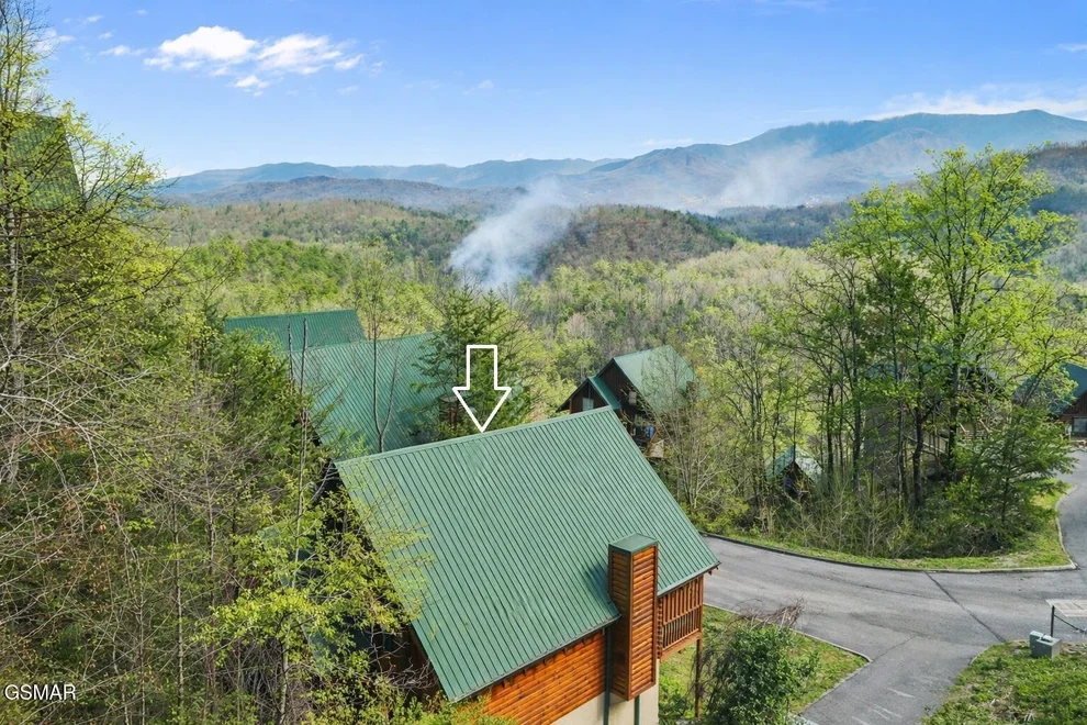 Unit for sale at 4503 Rocky Bluff Way, Pigeon Forge, TN 37863