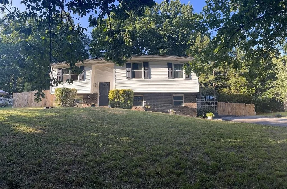 Unit for sale at 2215 Greendale Drive NE, Cleveland, TN 37323