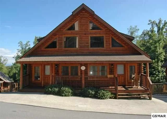 Unit for sale at 324 Big Bear Way, Pigeon Forge, TN 37863