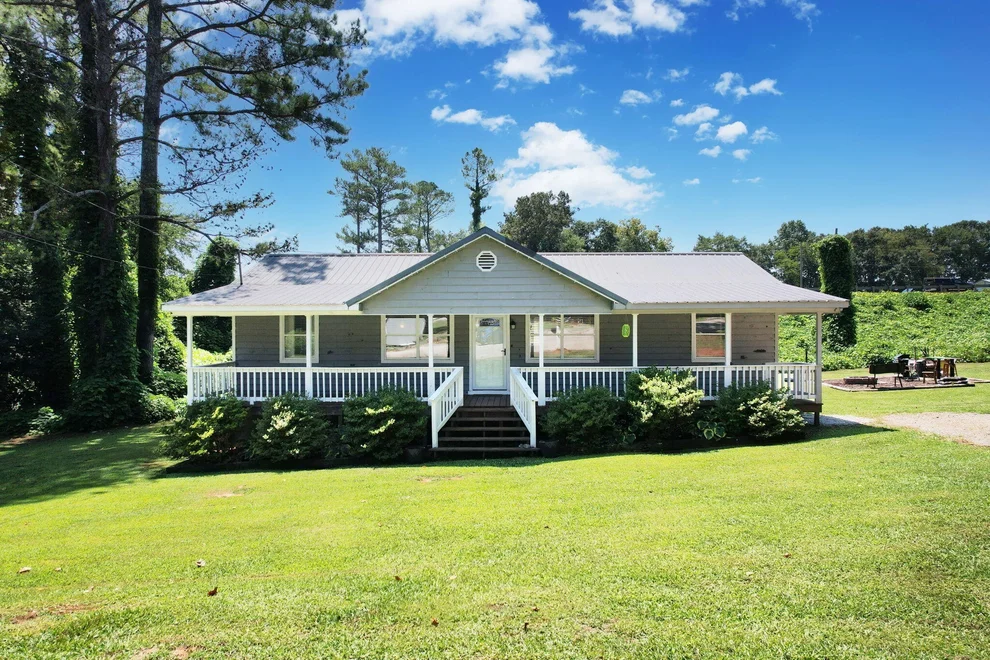 Unit for sale at 180 Franklin Drive, Benton, TN 37307