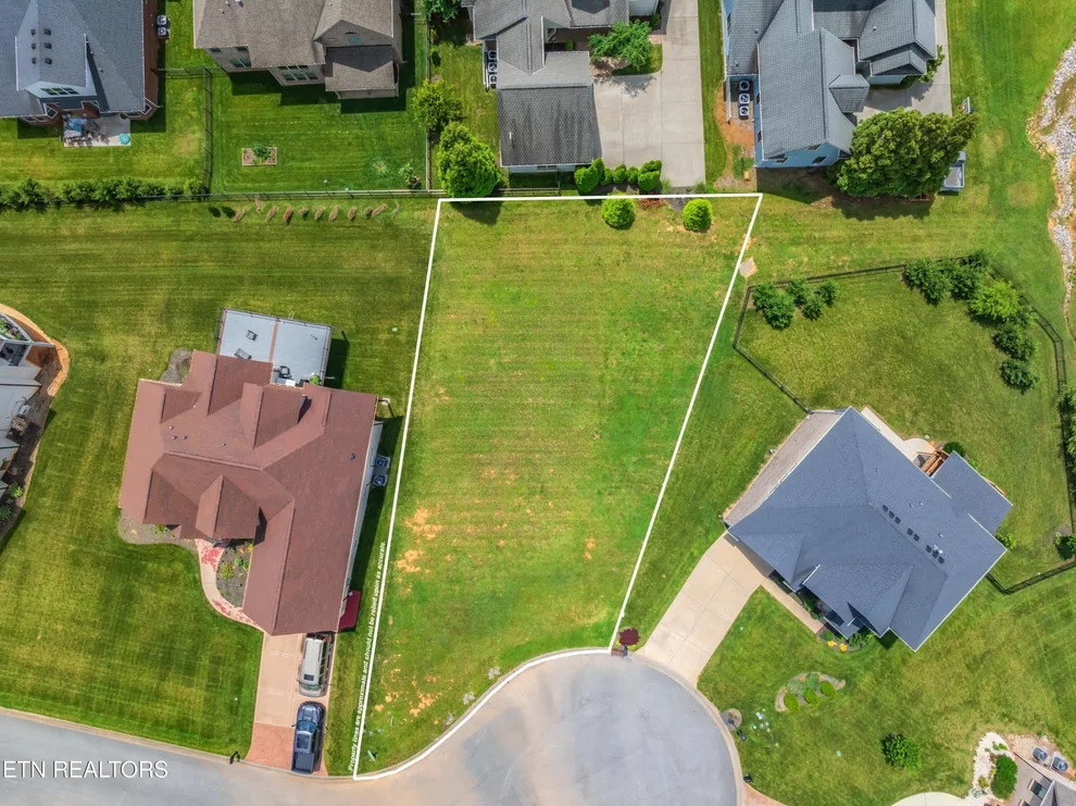 Unit for sale at 12308 Cotton Blossom Lane, Knoxville, TN 37934