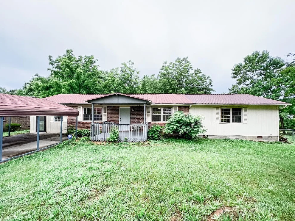 Unit for sale at 216 Georgia Avenue, Etowah, TN 37331