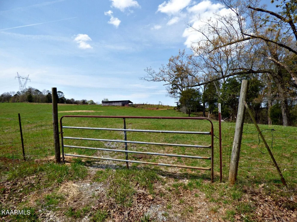 Unit for sale at 335 1440 Valley Home Rd, Dandridge, TN 37725