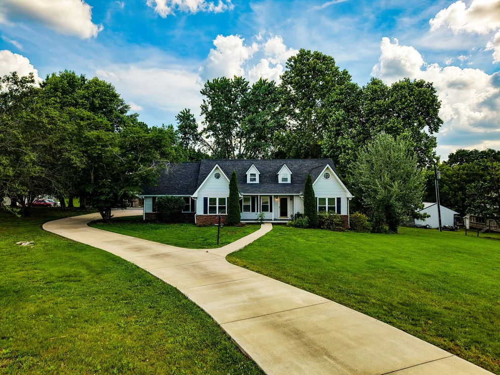 Unit for sale at 279 Saint Blaise Rd, Gallatin, TN 37066