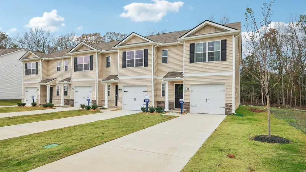 Unit for sale at 1325 Churchill Lane, Lewisburg, TN 37091