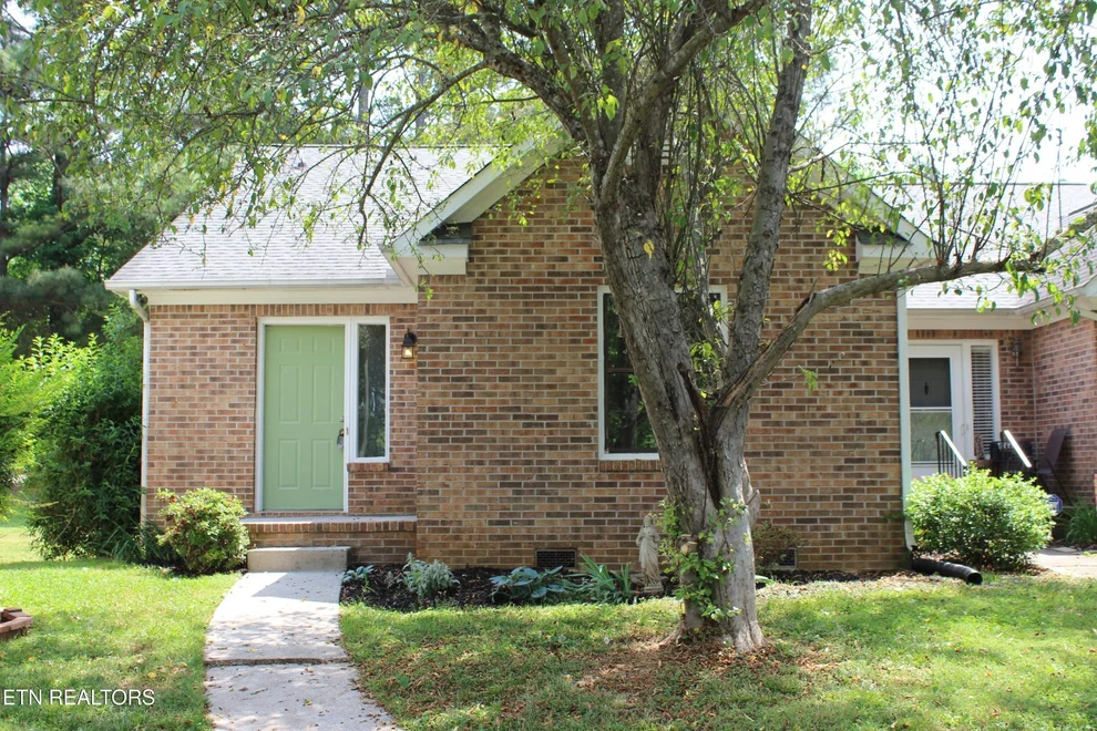 Unit for sale at 608 Idlewood Lane, Knoxville, TN 37923