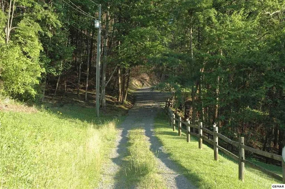 Unit for sale at 1649 Bench Mountain Way, Sevierville, TN 37862