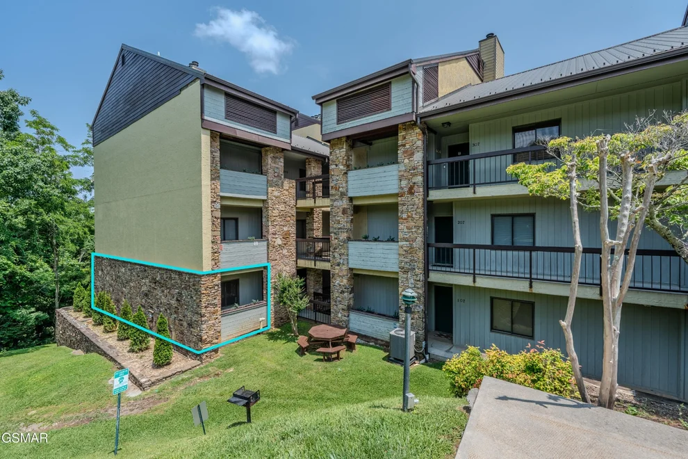 Unit for sale at 1130 Ski View Drive, Gatlinburg, TN 37738