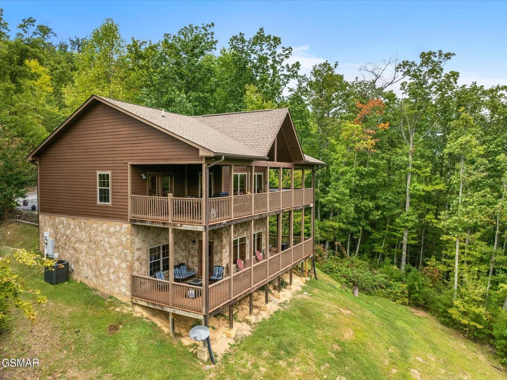Unit for sale at 4052 Ridgeback Ln, Sevierville, TN 37862
