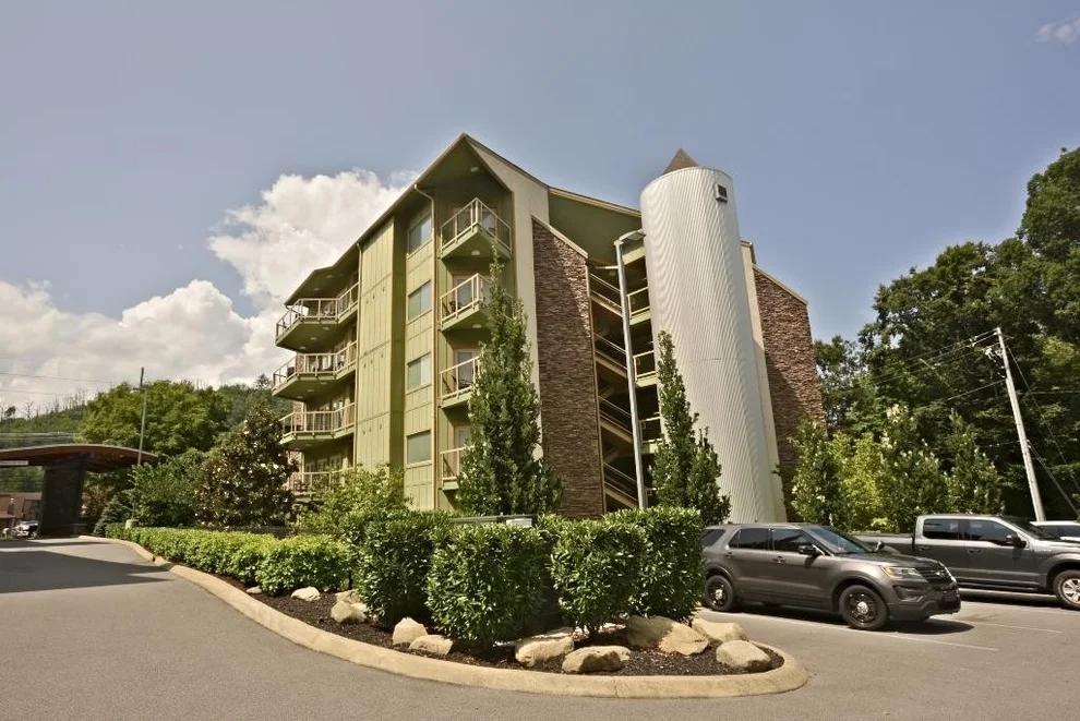 Unit for sale at 513 McCarter Road, Gatlinburg, TN 37738
