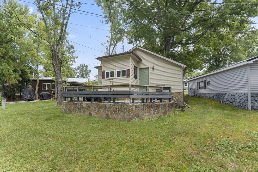 Unit for sale at 5355 E Parkway, Cosby, TN 37722