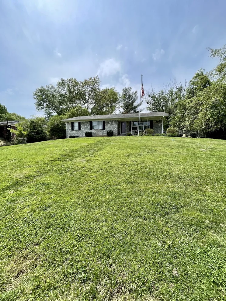 Unit for sale at 2773 Robin Circle, Morristown, TN 37813