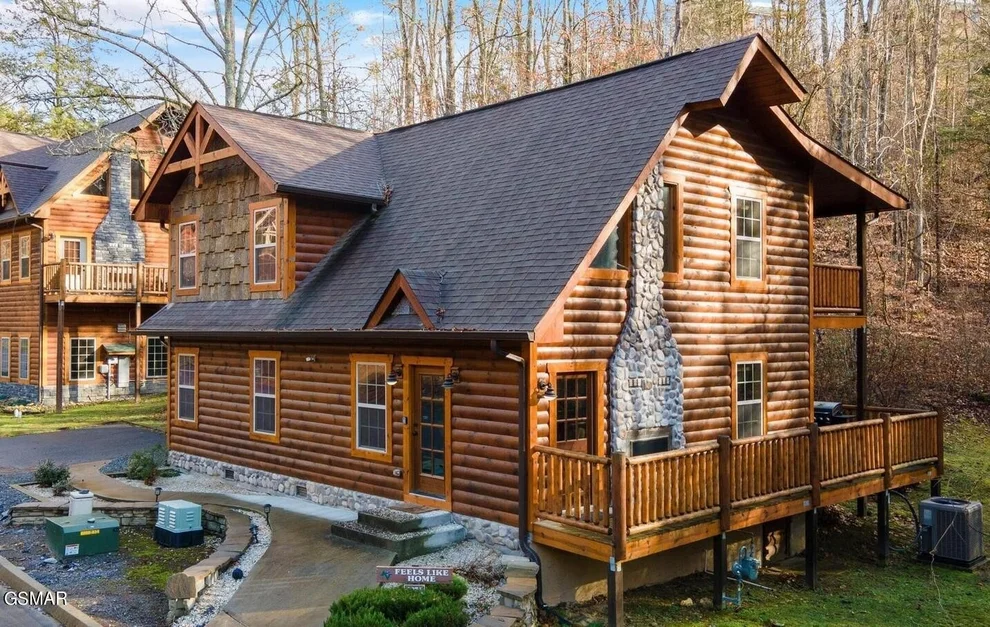 Unit for sale at 2374 Alpine Village Way, Pigeon Forge, TN 37863