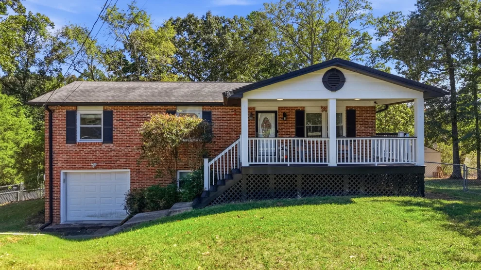 Unit for sale at 4702 Enterprise Lane, Chattanooga, TN 37416