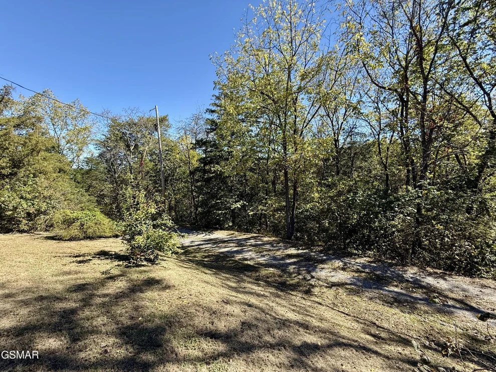 Unit for sale at 2122 Apache Trail Way, Sevierville, TN 37876