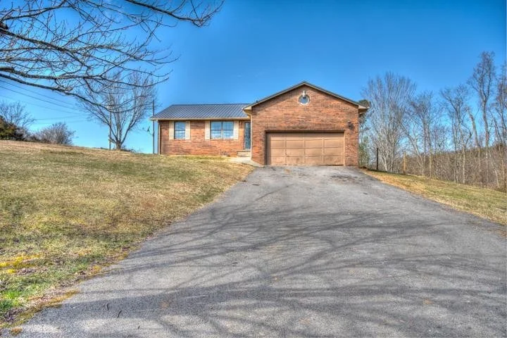 Unit for sale at 2832 Vicksburg Lane, Strawberry Plains, TN 37871