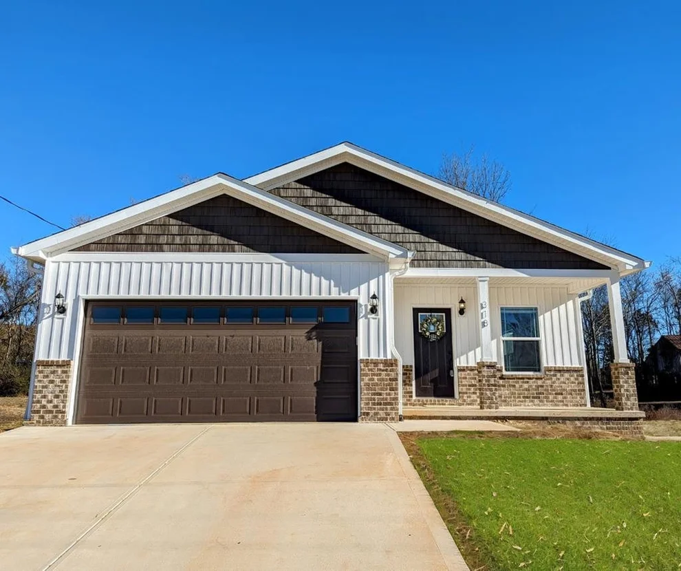 Unit for sale at 318 Garden Lane, Dandridge, TN 37725
