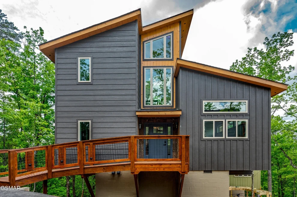 Unit for sale at 2385 Forge Hideaway Loop, Pigeon Forge, TN 37863