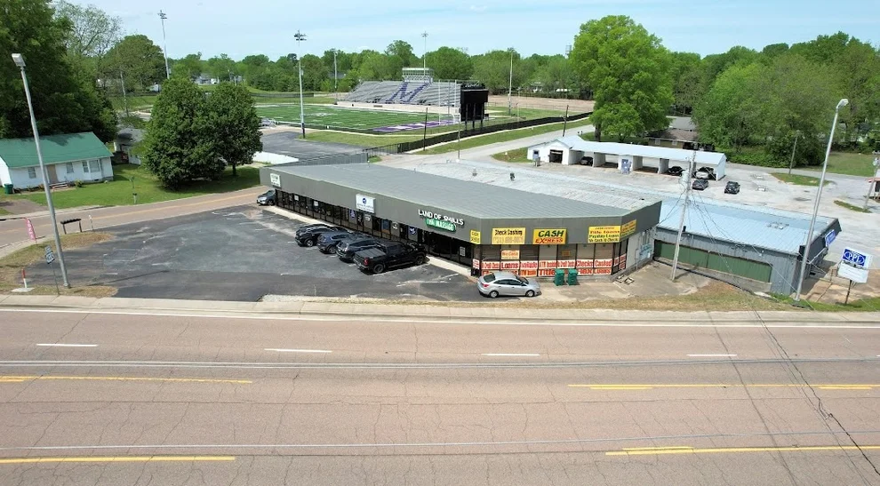 Unit for sale at 1056 Van Hook ST E, Milan, TN 38358
