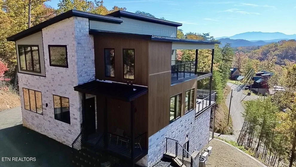 Unit for sale at 1540 Bear Valley Rd, Sevierville, TN 37876
