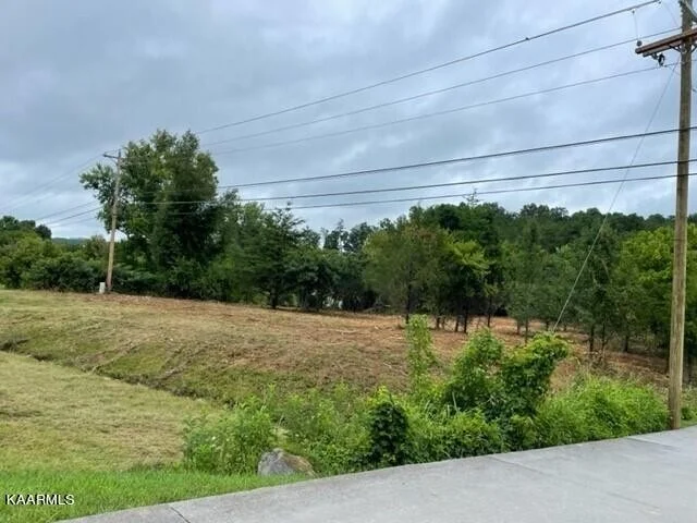 Unit for sale at 2 S Hwy 92, Dandridge, TN 37725