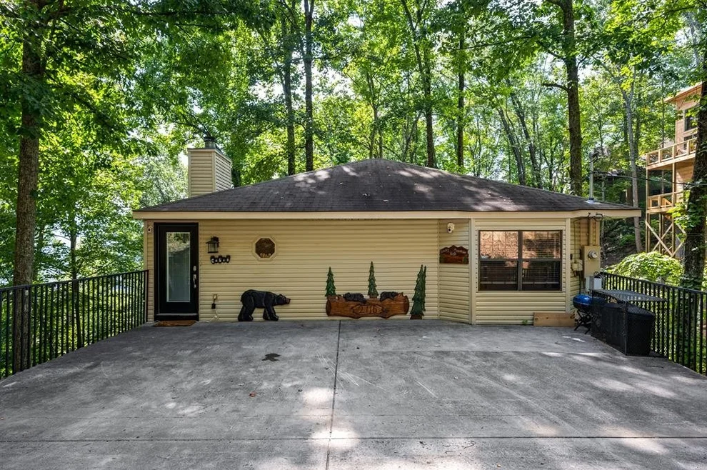 Unit for sale at 2116 Luzerne Drive, Gatlinburg, TN 37738