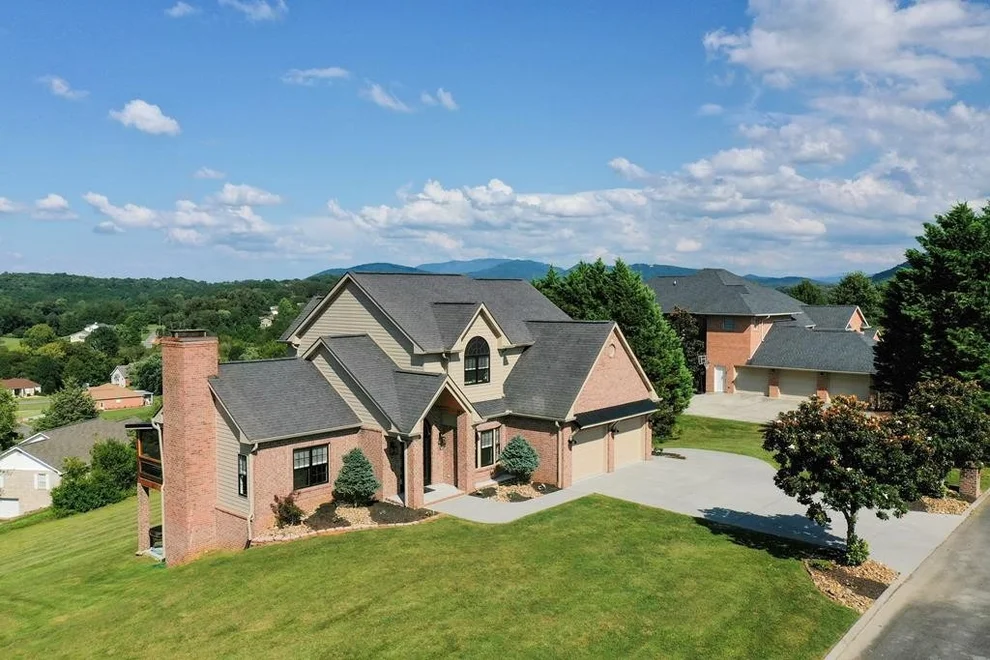 Unit for sale at 514 Asa Street, Sevierville, TN 37876
