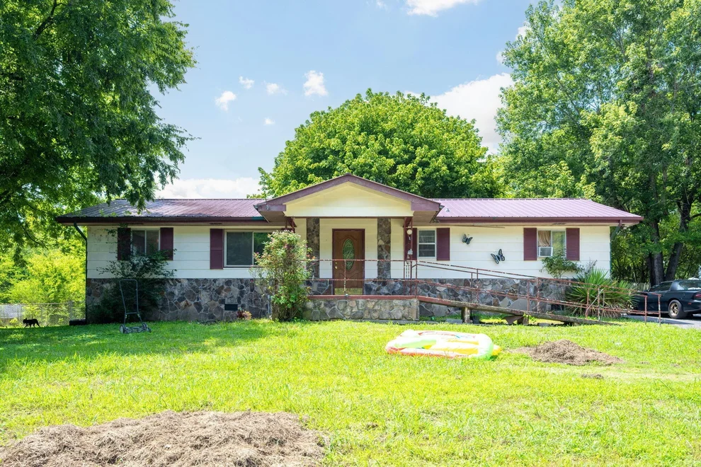 Unit for sale at 19 Bright Lane, Ringgold, GA 30736